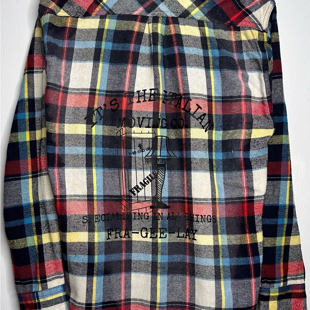 Christmas flannel. Men’s size medium - Picture 5 of 8